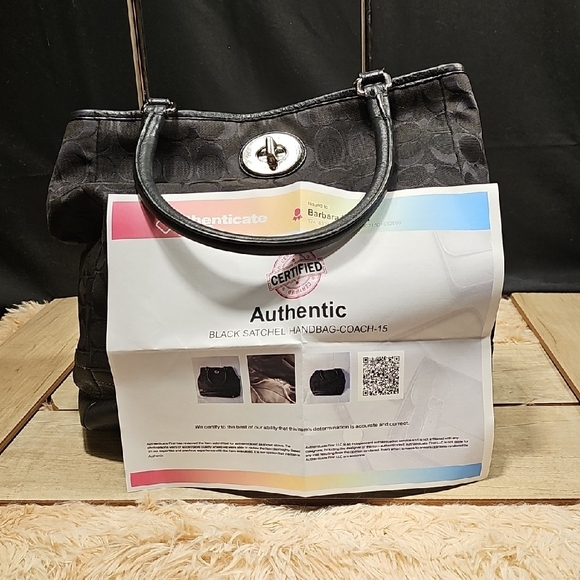 Coach Elegant Black Patterned Women's Bag WITH COA - Picture 2 of 9